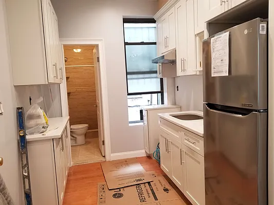 Rented by NYLA Realty | media 2