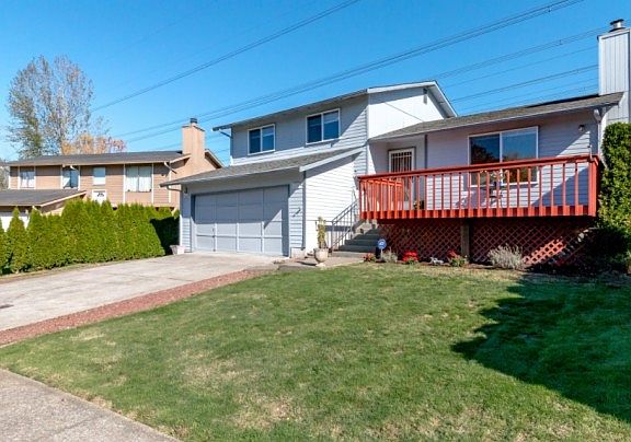 2nd image of 6739 24th St NE
