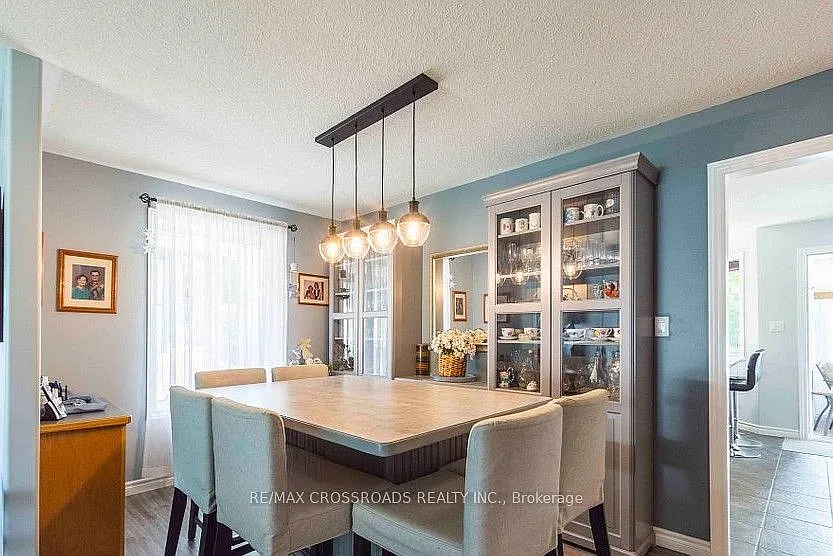 3 bed, $2,700 — Photo 4