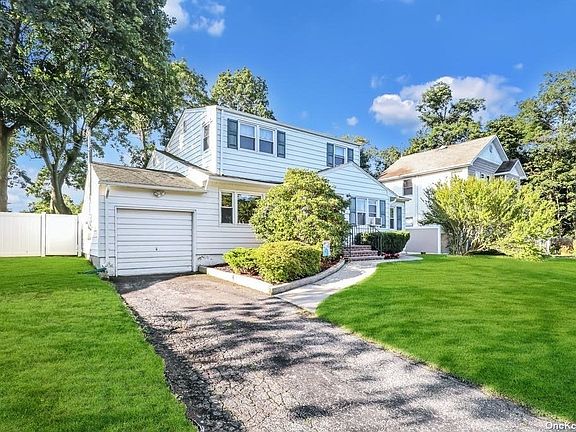 4th image of 8 Cortez Ln
