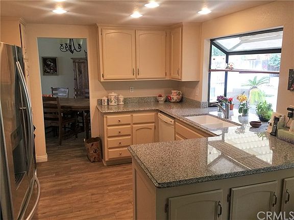 5th image of 642 Riverview Dr