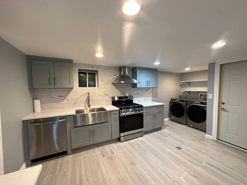 1st image of 2340 N Merrimac Ave #B