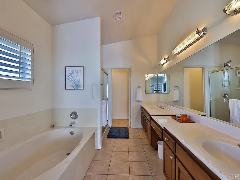 828 D Ave — Photo 8