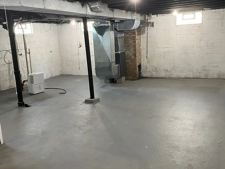 252 Roosevelt St — Photo 11