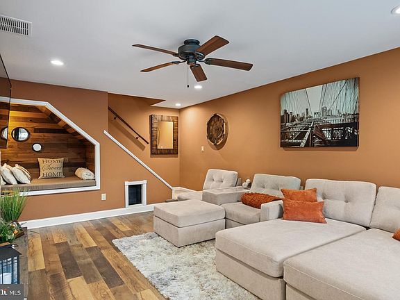 4th image of 3029 Harbour Dr