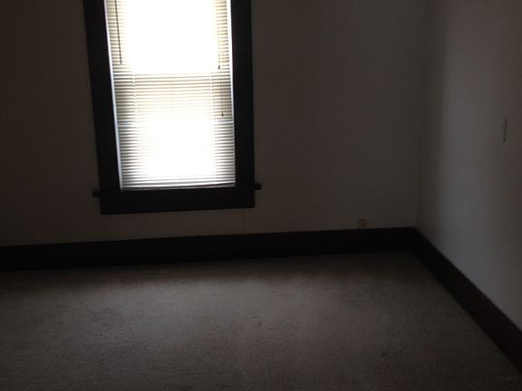 bdrm 1 main floor