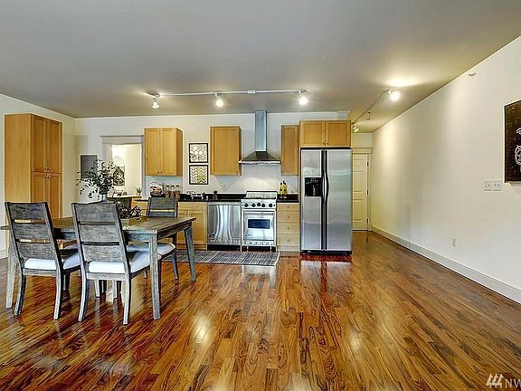 4th image of 2920 Eastlake Ave E APT 201