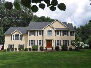 33 Pine Ridge Rd, Westford, MA 01886