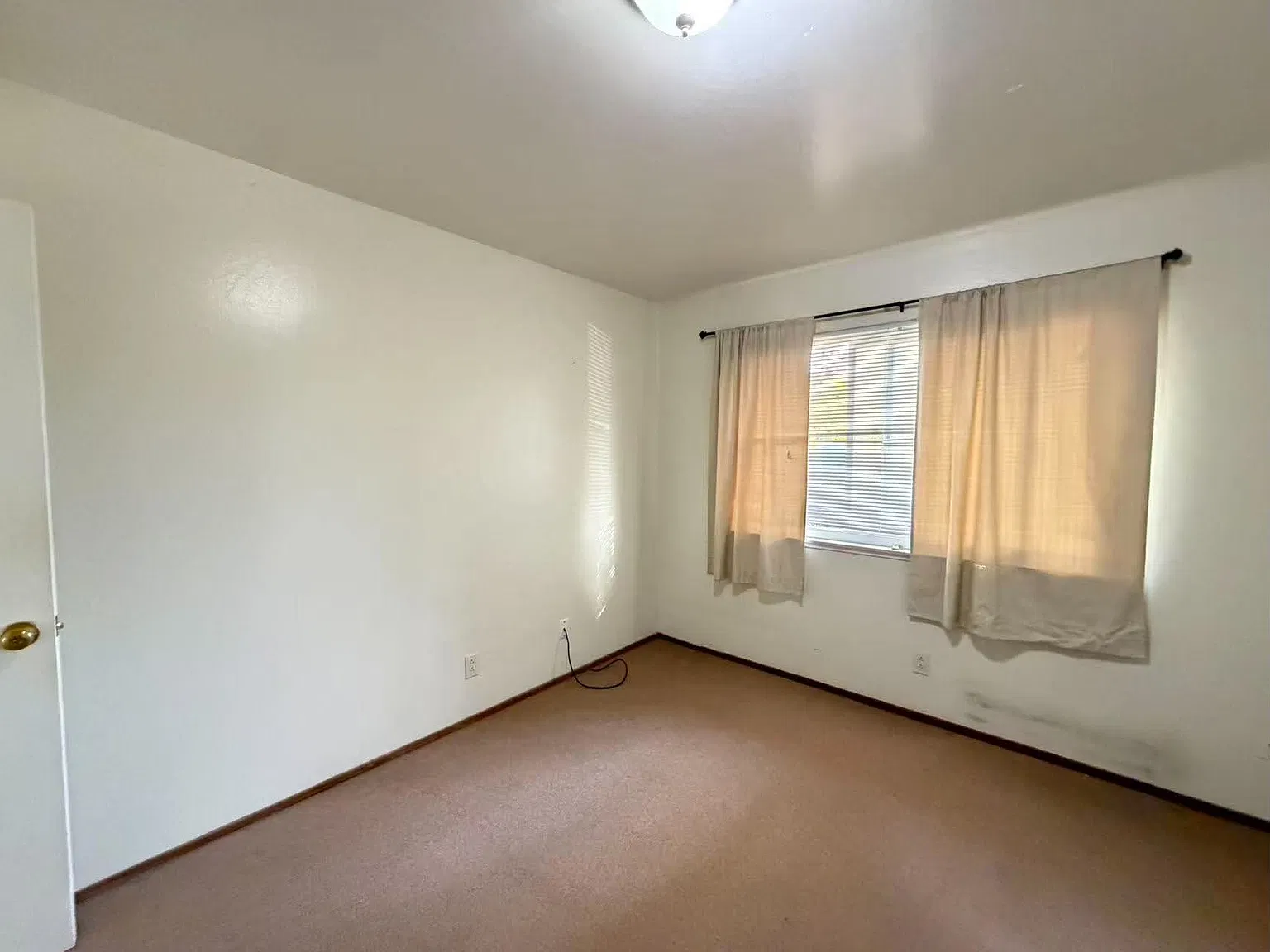1 bed, 850 sqft, $2,200 — Photo 4