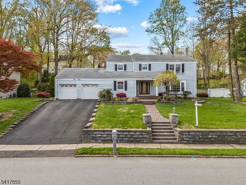 1st image of 350 Parsippany Blvd