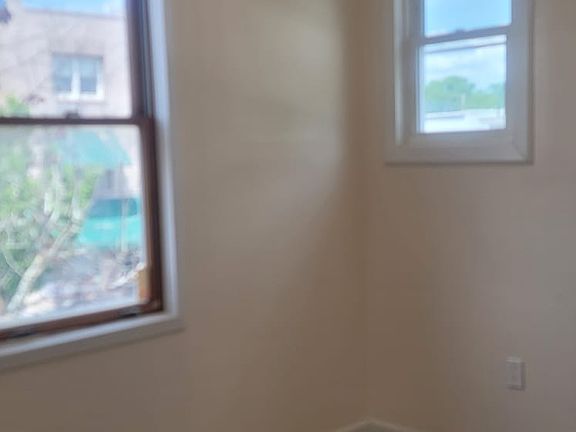 5th image of 3001 Pine Ave Floor 2
