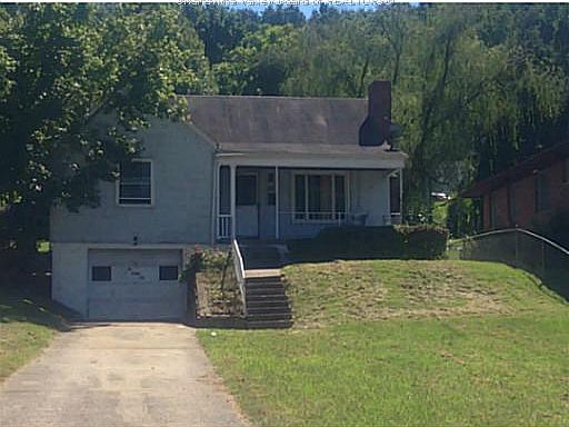1st image of 236 Staunton Ave SW