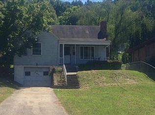 236 Staunton Ave SW, South Charleston, WV 25303