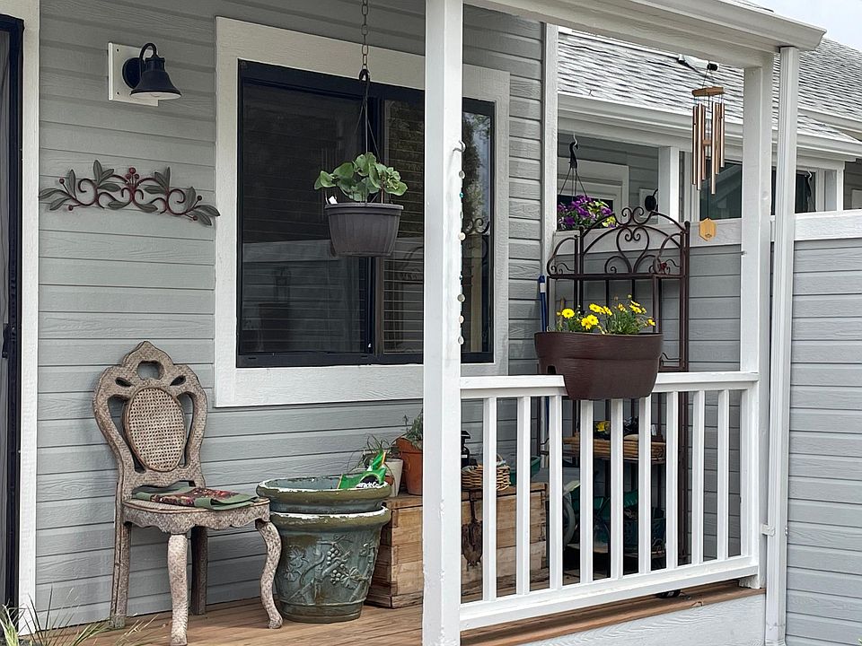 2nd image of 404 Owl Dr #52