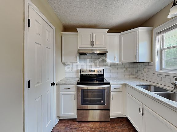 3rd image of 123 Ivy Mill Way