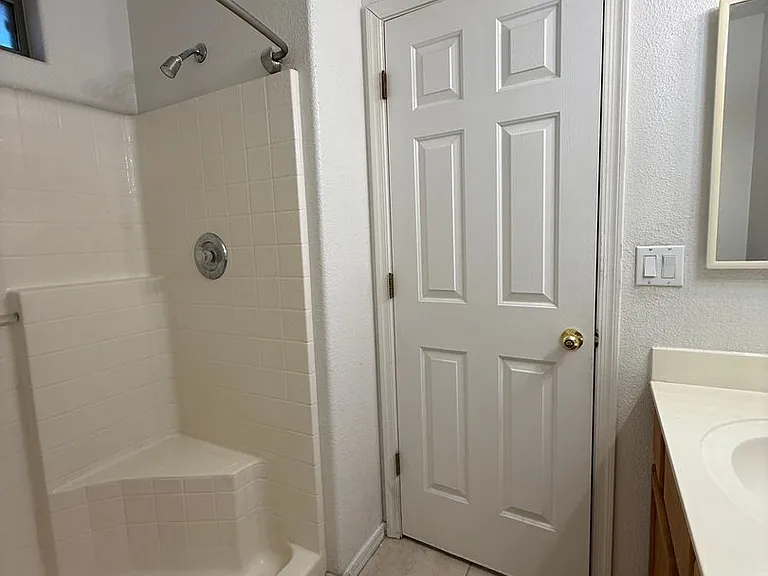 980 Joshua Tree Dr — Photo 11