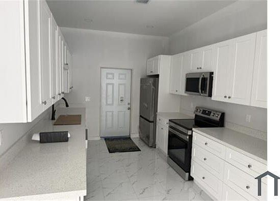 2nd image of 15 NW 27th Ter