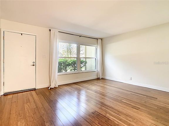 5th image of 14675 Pine Glen Cir