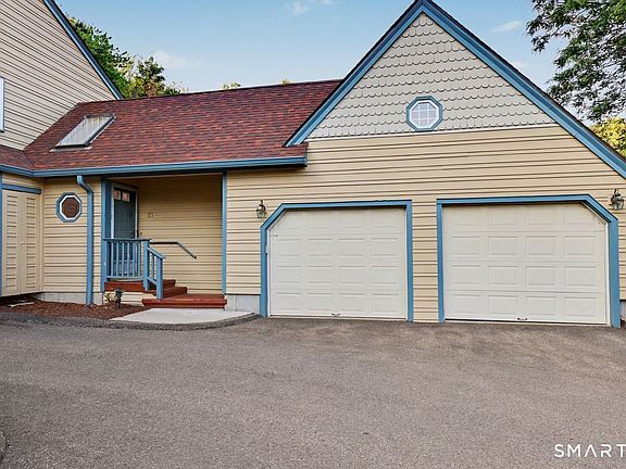 2nd image of 55 Jardin Circle #55