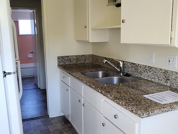 5th image of 1911 17th St APT 2