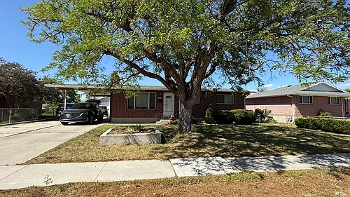 4216 W 4495 S Photo 1