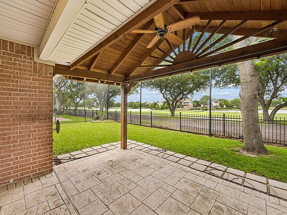 4th image of 5010 Plantation Ln