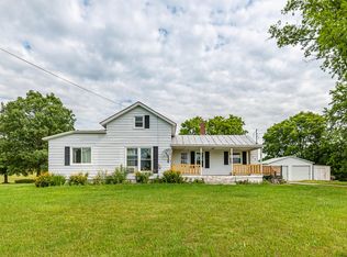 609 E Woodlawn Ave, Hastings, MI