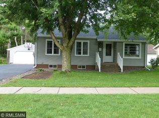 661 S Dakota Ave, New Richmond, WI 54017