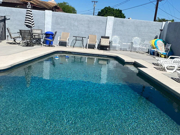 2415 W Greenbriar Dr — Photo 11