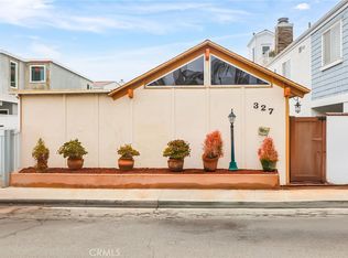 327 Walnut St, Newport Beach, CA 92663