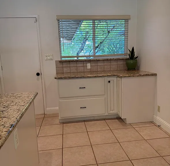 5753 Reynaud Ct — Photo 6
