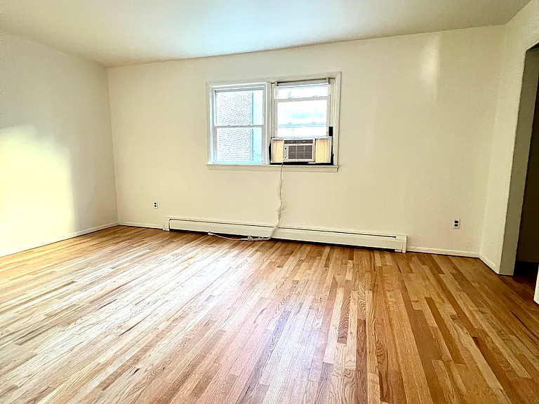 233 Cambridge Ave #1 — Photo 8