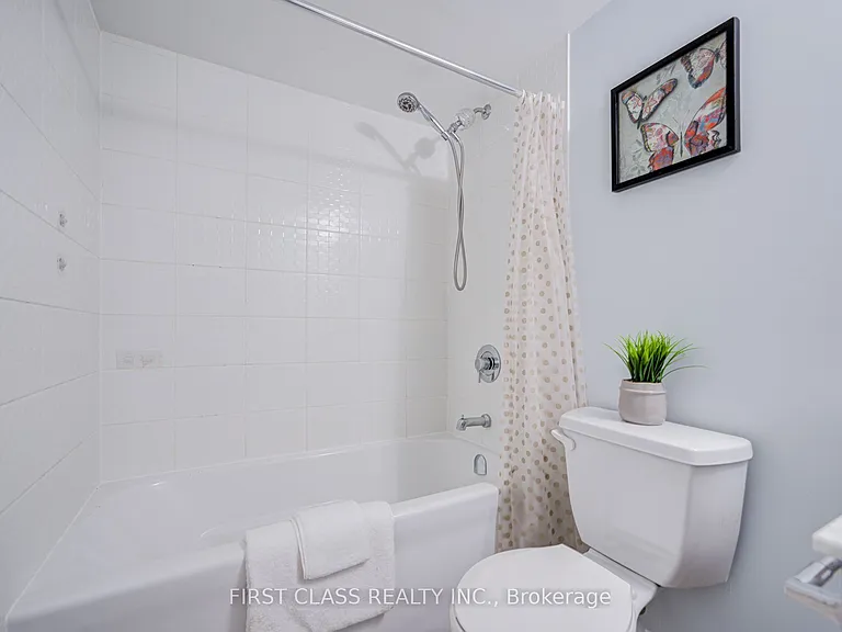 68 Abell St #527 — Photo 10