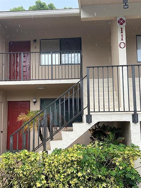 1st image of 110 SE 7th St #905