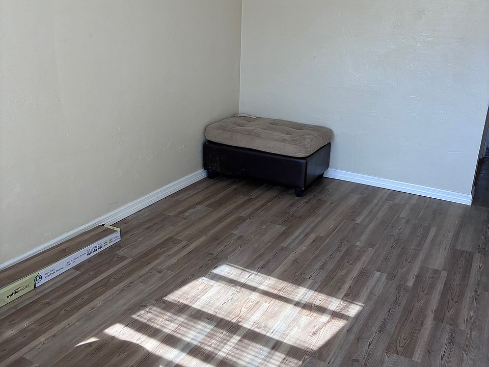 1st image of 4005 N 34th St #D