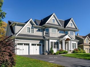 44 Peregrine Rd, Newton, MA 02459