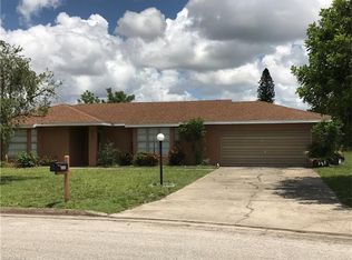 222 Ground Dove Cir, Lehigh Acres, FL 33936