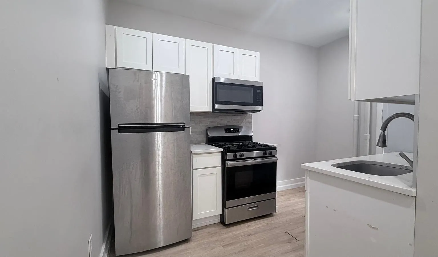 21 Kensington Ave — Photo 1