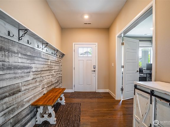 2nd image of 14638 201st Avenue E