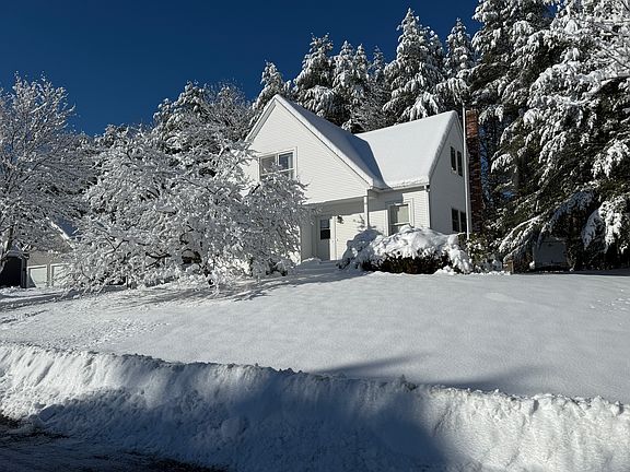 2nd image of 44 John Howland Dr