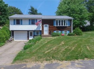 9 Nixon St, Cumberland, RI 02864