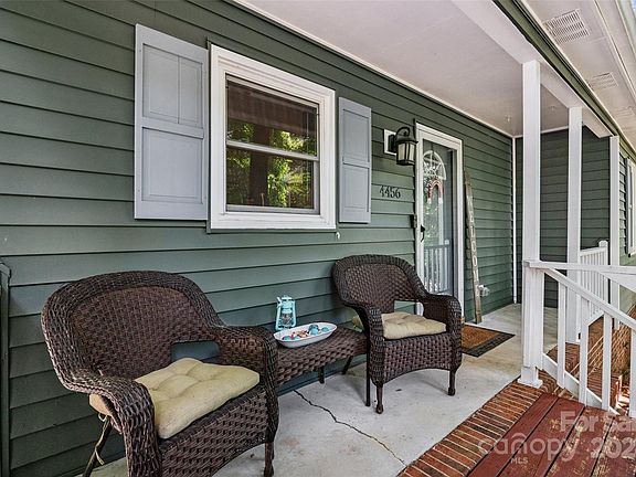 4th image of 4456 Huntington Dr