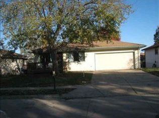 3627 N 93rd St, Omaha, NE 68134