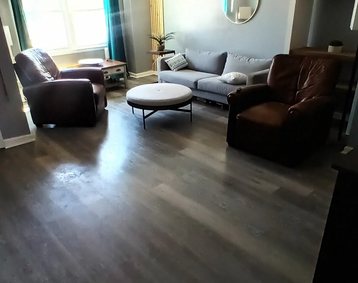 4 bed, 1.5 bath, 1607 sqft, $2,000 — Photo 2