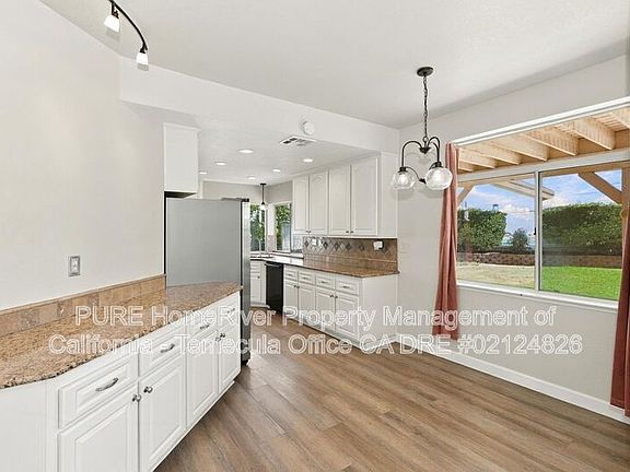 4th image of 39730 Notting Hill Rd