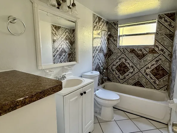 716 Michigan Ct, Saint Cloud, FL