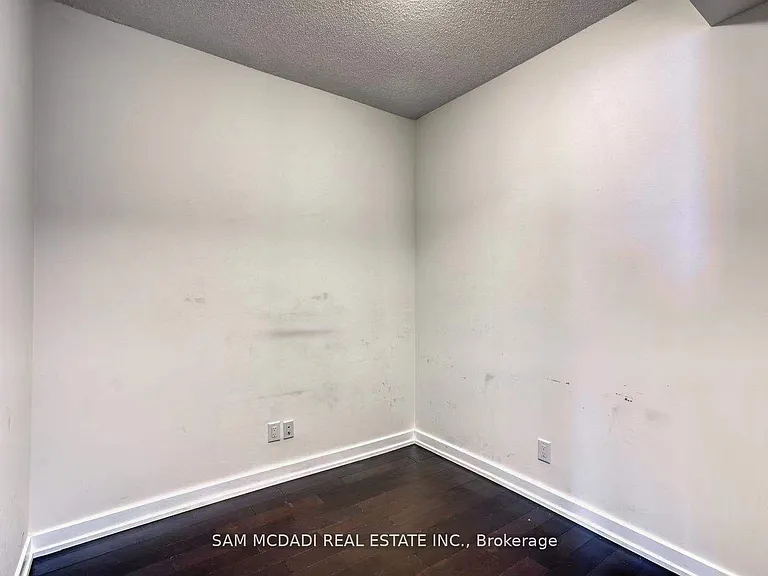 510 Curran Pl #1710 — Photo 6