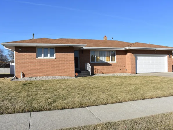 300 W 54th Pl, Merrillville, IN 46410