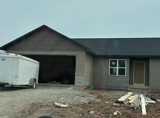 5064 Tamarack Trl, Oshkosh, WI 54904