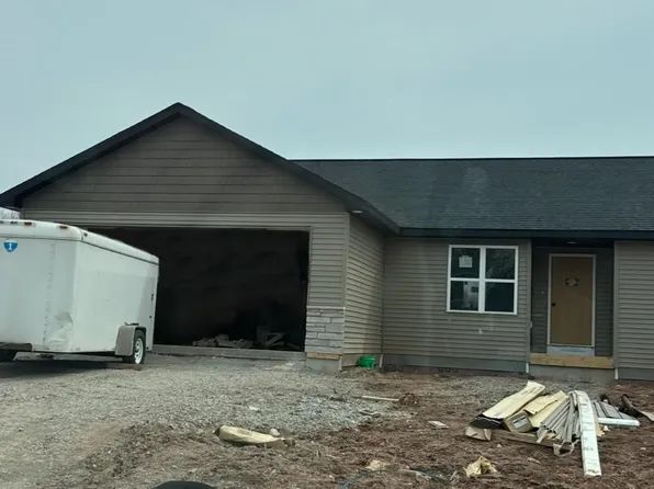 5064 Tamarack Trl, Oshkosh, WI 54904